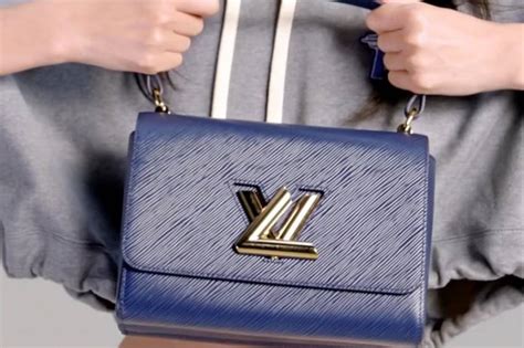 dompet louis vuitton asli dan palsu|cara melihat tas louis vuitton.